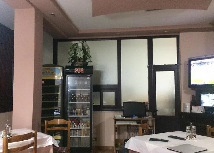 Bar Restaurant Drraska Hotel *